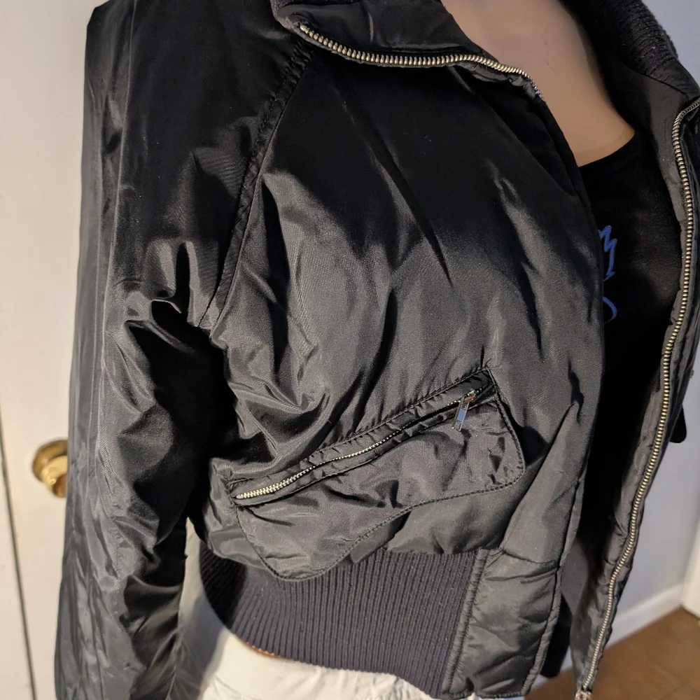 Dittos Women's Cropped Ribbed Fitted Black Bomber Jacket Size XL - Picture 6 of 8